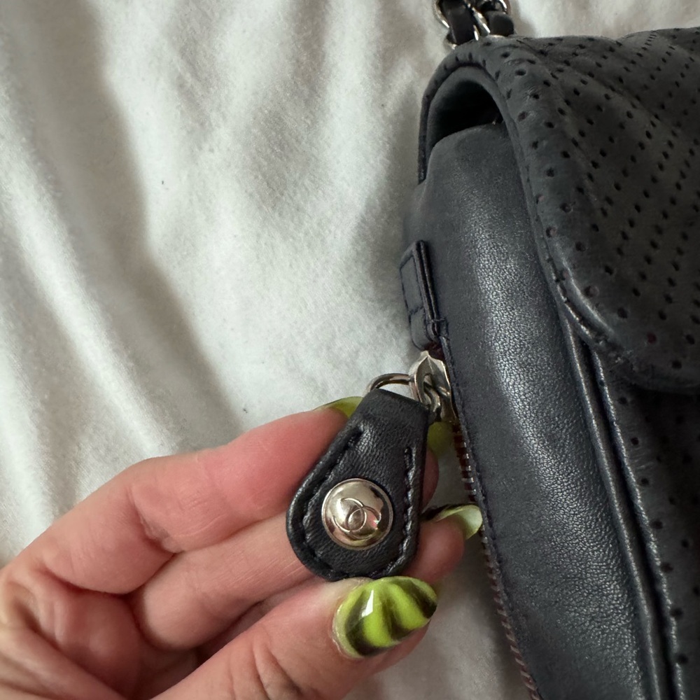 Vintage Chanel Bag - Picture 5 of 12